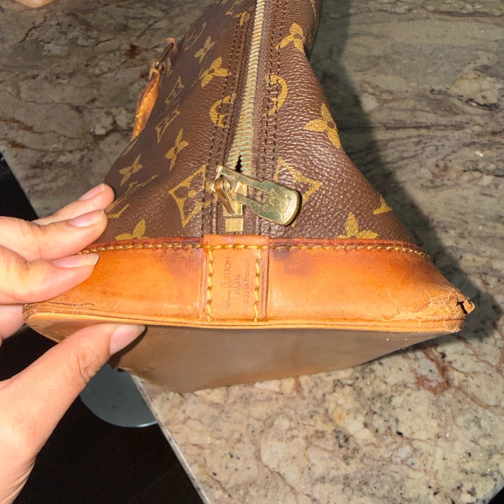 Louis Vuitton Monogram Canvas Satchel in Brown and Tan - Picture 7 of 8